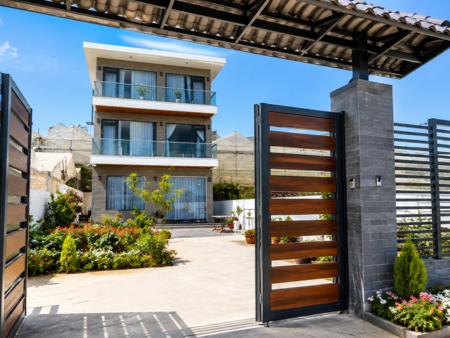Villa 3 tầng hẻm oto Nam Hồ Phường 11 cũ Đà Lạt - 281 m2 - 18 tỷ