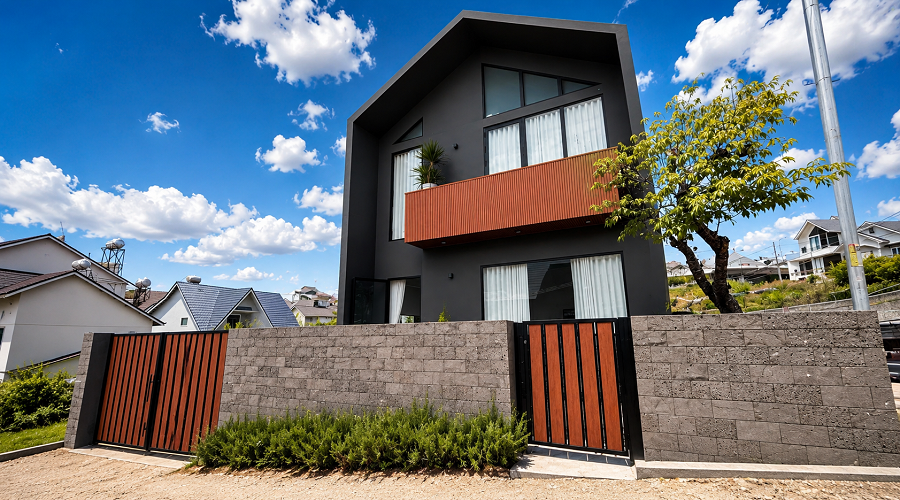 Villa 2 tầng hẻm oto mới hoàn thiện Nam Hồ P11 Đà Lạt - 200 m2 - 13.9 tỷ Villa 2 tầng hẻm oto mới hoàn thiện Nam Hồ P11 Đà Lạt - 200 m2 - 13.9 tỷ