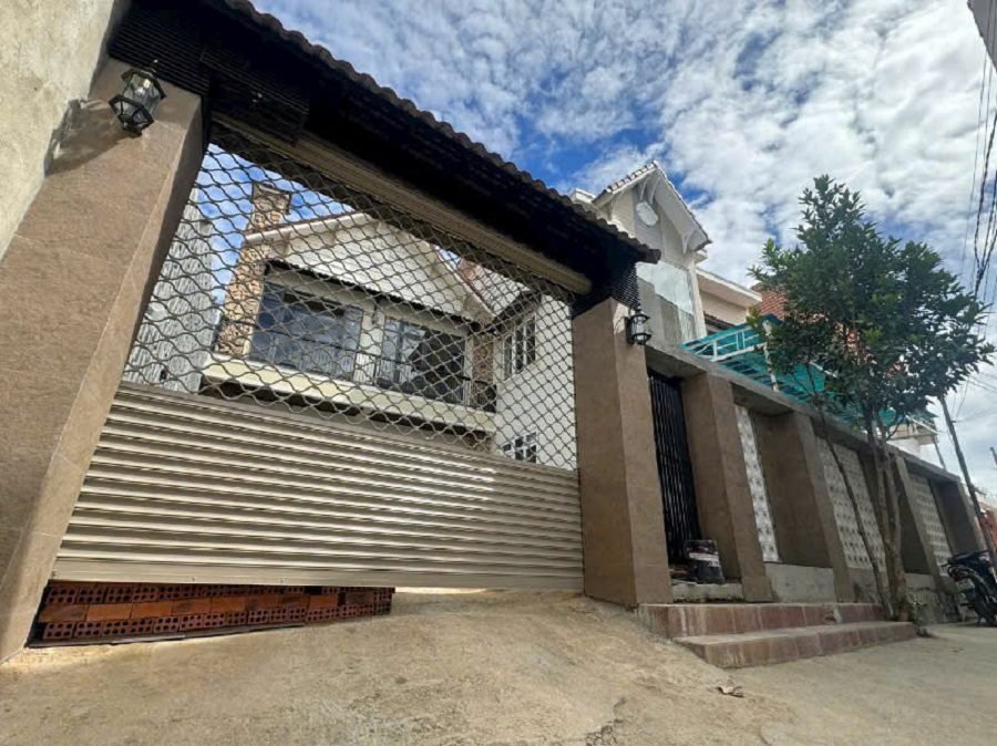 Biệt thự 2 tầng mới hẻm Trần Thái Tông P9 Đà Lạt - 239.5m2 - 18.5 tỷ Biệt thự 2 tầng mới hẻm Trần Thái Tông P9 Đà Lạt - 239.5m2 - 18.5 tỷ