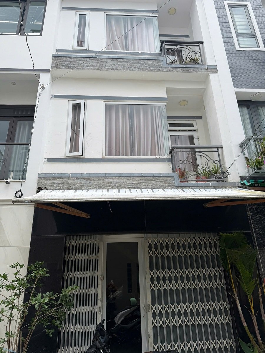 Nhà phố 3 tầng KQH Trần Anh Tông P8 Đà Lạt - 40,32 m2 - 5 tỷ Nhà phố 3 tầng KQH Trần Anh Tông P8 Đà Lạt - 40,32 m2 - 5 tỷ