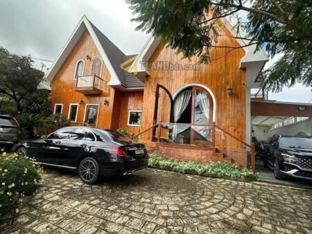 Villa Gỗ Hai Mặt Tiền Đống Đa P3 cũ Đà Lạt 478.55m2 - 53 Tỷ