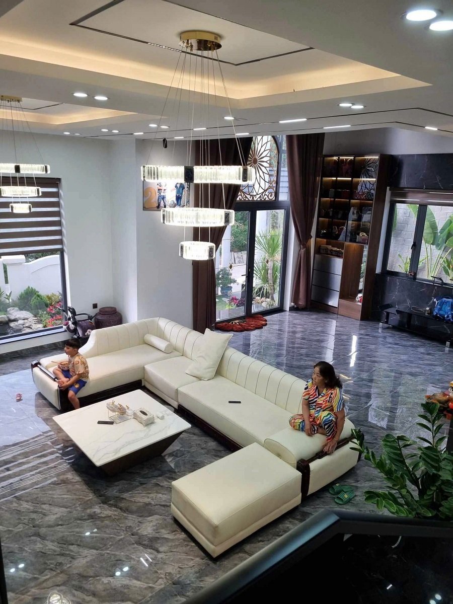 Villa 5 tầng khu bàn tay phật An Sơn Đà Lạt - 202m2 - giảm còn 18.9 tỷ Villa 5 tầng khu bàn tay phật An Sơn Đà Lạt - 202m2 - giảm còn 18.9 tỷ