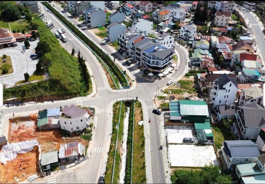 Hai Lô Đất Biệt Lập KQH Phạm Hồng Thái P10 Đà Lạt - 505m2 - 58 Tỷ Hai Lô Đất Biệt Lập KQH Phạm Hồng Thái P10 Đà Lạt - 505m2 - 58 Tỷ
