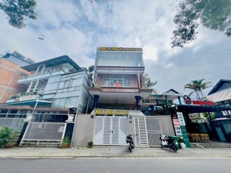 Khách Sạn 3 tầng Mặt Tiền Chu Văn An P3 Đà Lạt - 375m2 18PN - 35 Tỷ