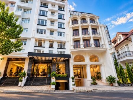 Khách sạn 6 tầng Nam Kỳ Khởi Nghĩa P1 Đà Lạt - 322m2 ngang 8.72m - 80 tỷ