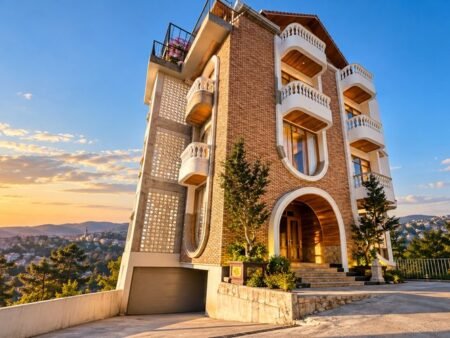 Khách Sạn 4 tầng Hoàng Hoa Thám P10 Đà Lạt - 1184m2- 35 Phòng - 55 Tỷ
