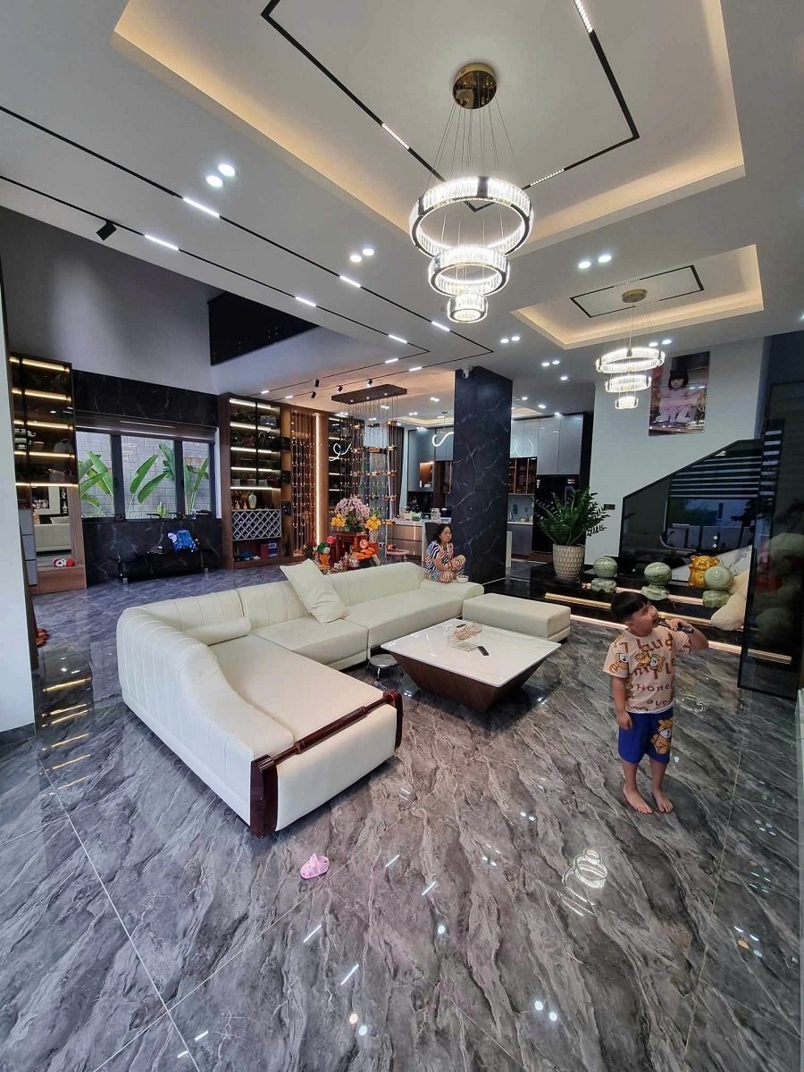 Villa 5 tầng khu bàn tay phật An Sơn Đà Lạt - 202m2 - giảm còn 18.9 tỷ Villa 5 tầng khu bàn tay phật An Sơn Đà Lạt - 202m2 - giảm còn 18.9 tỷ