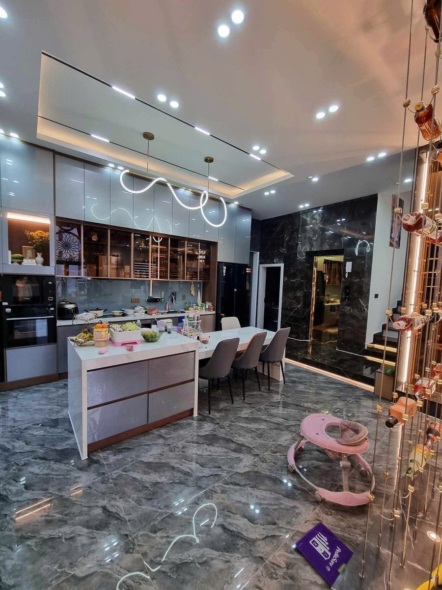Villa 5 tầng khu bàn tay phật An Sơn Đà Lạt - 202m2 - giảm còn 18.9 tỷ Villa 5 tầng khu bàn tay phật An Sơn Đà Lạt - 202m2 - giảm còn 18.9 tỷ