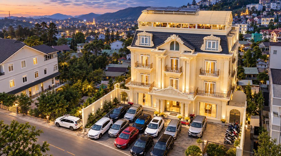 Khách Sạn 7 tầng Mặt Tiền Tô Hiến Thành P3 Đà Lạt - 956m2 - 180 Tỷ