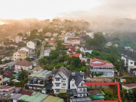 Đất view hẻm oto Hoàng Hoa Thám P10 Đà Lạt - 1230m2 - 625m2 Thổ - 32 Tỷ