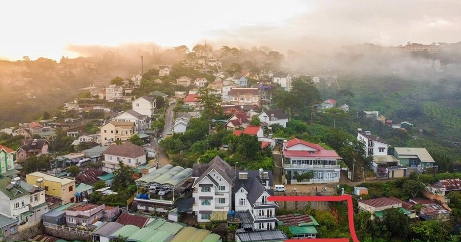 Đất view hẻm oto Hoàng Hoa Thám P10 Đà Lạt - 1230m2 - 625m2 Thổ - 32 Tỷ Đất view hẻm oto Hoàng Hoa Thám P10 Đà Lạt - 1230m2 - 625m2 Thổ - 32 Tỷ