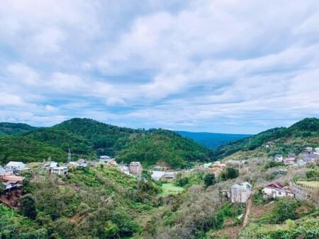 Đất view hẻm oto Hoàng Hoa Thám P10 Đà Lạt - 1230m2 - 625m2 Thổ - 32 Tỷ