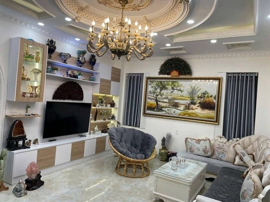 Villa 4 tầng 2 mặt tiền KQH Ngô Quyền P6 cũ Đà Lạt - 7Pn - 16 tỷ Villa 4 tầng 2 mặt tiền KQH Ngô Quyền P6 cũ Đà Lạt - 7Pn - 16 tỷ