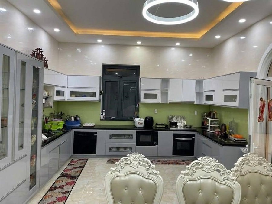 Villa 4 tầng 2 mặt tiền KQH Ngô Quyền P6 cũ Đà Lạt - 7Pn - 16 tỷ Villa 4 tầng 2 mặt tiền KQH Ngô Quyền P6 cũ Đà Lạt - 7Pn - 16 tỷ