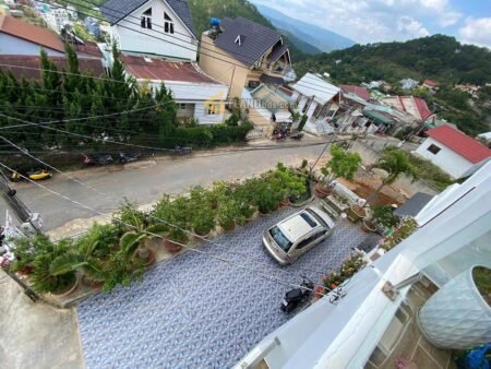 Villa mặt tiền Hoàng Hoa Thám Đà Lạt - 471m2 - 10 PN - 45 tỷ