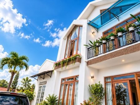 Villa mặt tiền Hoàng Hoa Thám Đà Lạt - 471m2 - 10 PN - 45 tỷ