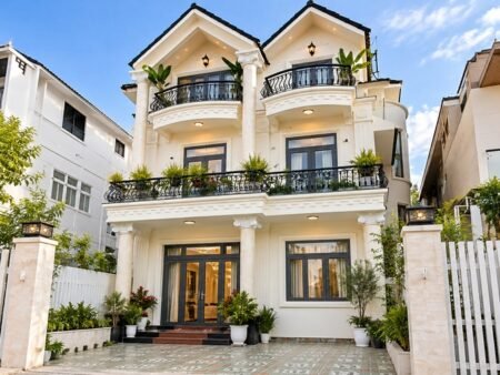 Villa 4 tầng 2 mặt tiền KQH Ngô Quyền P6 cũ Đà Lạt - 7Pn - 16 tỷ